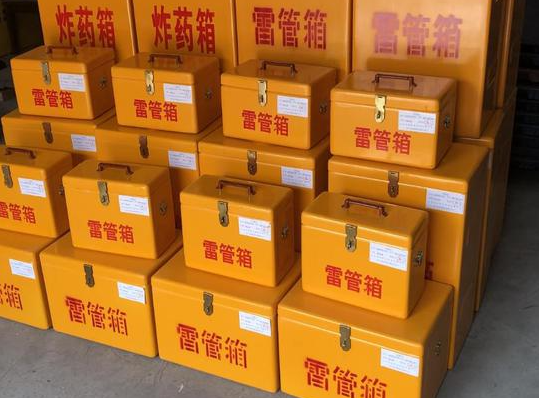 湾岭镇玻璃钢雷管箱的使用寿命一般是多少？